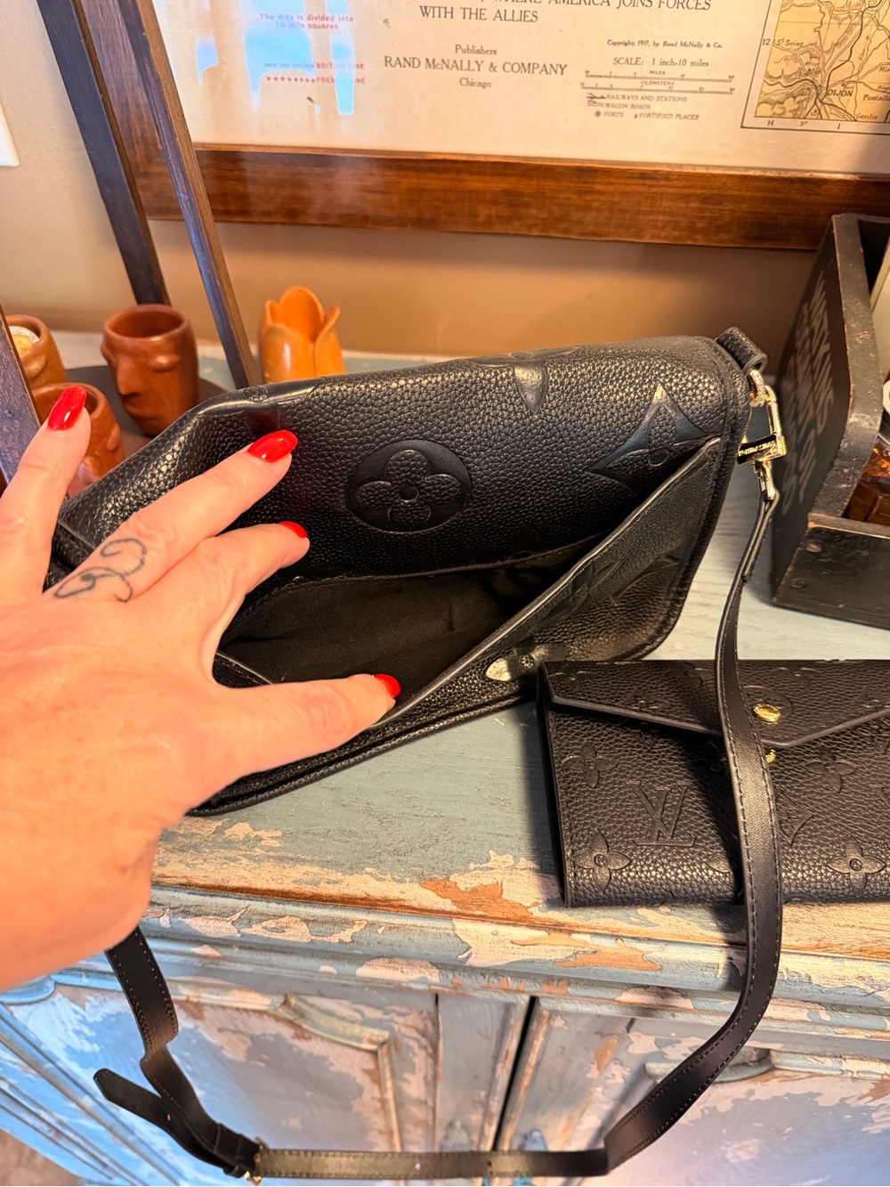 Black Embossed Leather Crossbody Bag with Matching Wallet - Picture 5 of 10